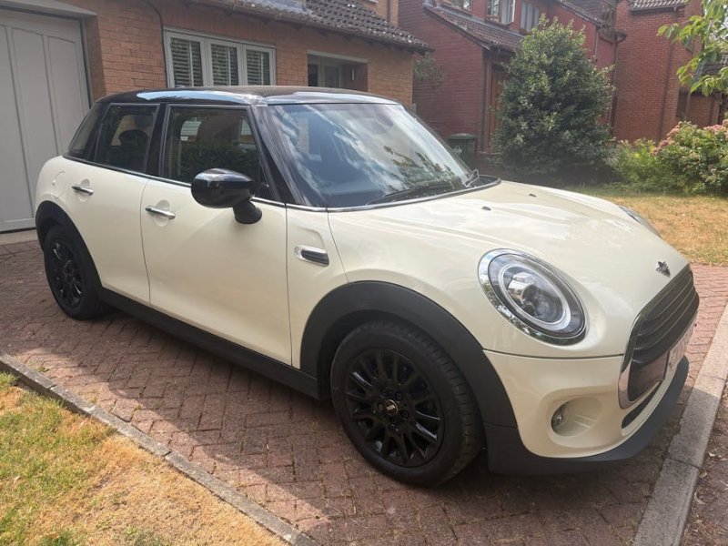 2019 MINI Hatch