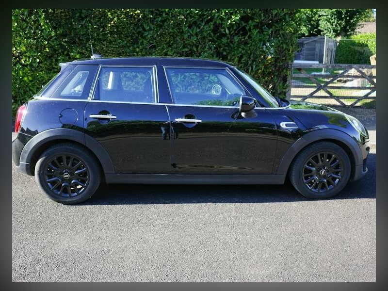 2020 Mini Hatch Hatchback 1.5 Cooper Classic Hatchback 5dr Petrol Manual Euro 6 s/s 136 ps