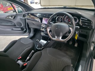 /photos/9695/5eec54f6-48c7-97fd-fcef-6e5fe8859fe5_i320x240.jpg