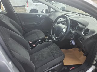 /photos/9695/6a95ce44-4890-3c41-39f4-5e35be6ddb87_i320x240.jpg