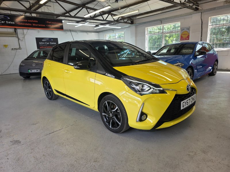 2017 TOYOTA YARIS 1.5 VVT I YELLOW BI TONE LIMITED EDITION HATCHBACK 5DR PETROL MANUAL... photo