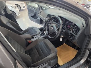 /photos/9695/e50b268b-536d-ae59-b3d4-9f9e133d819e_i320x240.jpg
